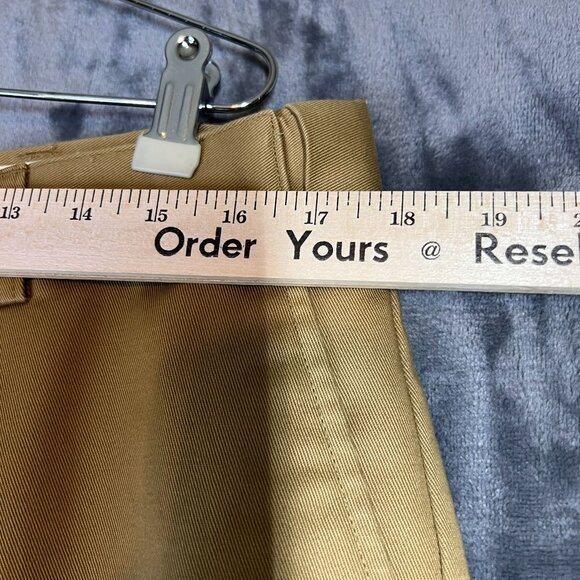 L.L. Bean Men's Natural Fit Comfort Khaki Pants Size 37 x 30 Expandable Waist - Picture 6 of 8